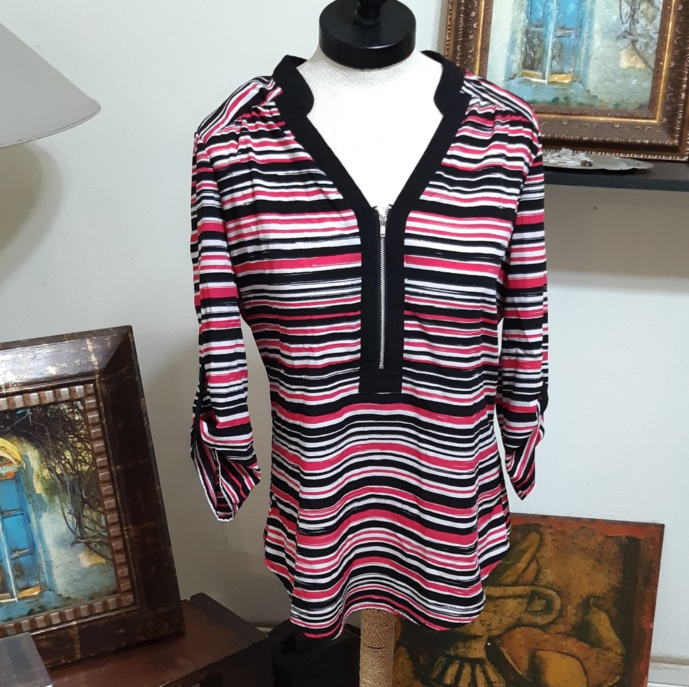 Womens Blouse pink black white size Medium Mid Length Sleeve Super CUTE NY COLLE